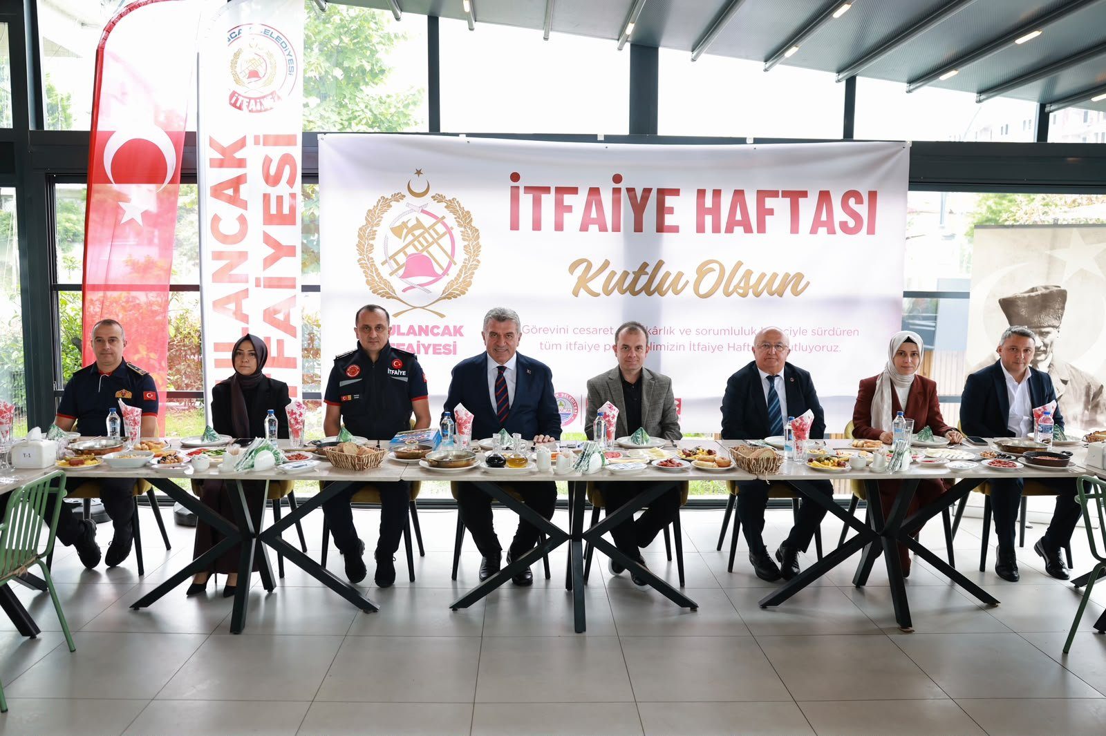 Başkan Sıbıç, İtfaiye Müdürlüğümüzdeki Çalışma Arkadaşlarımızla Bir Araya Geldi